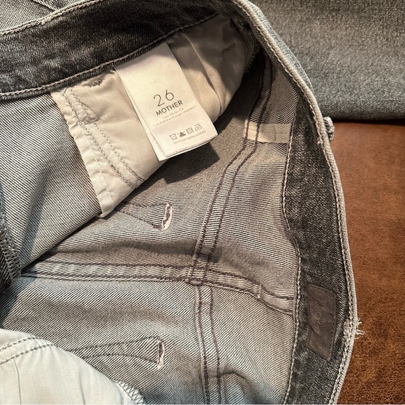 MOTHER The Hustler Crop Step Chew Jeans - Picture 11 of 11